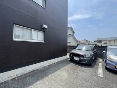 駐車場1台無料です