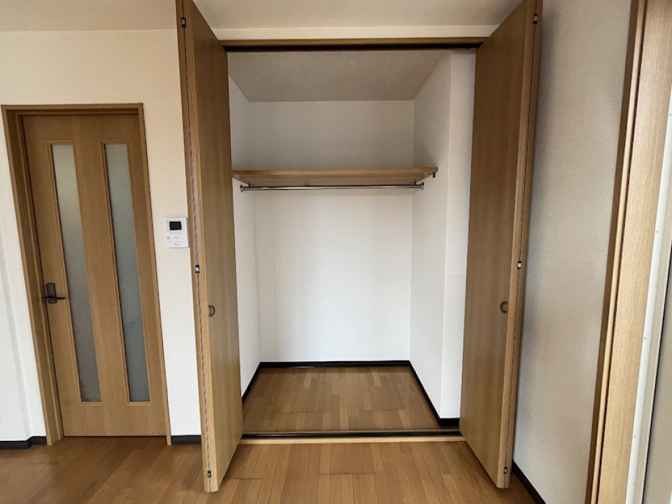 クローゼットも1人なら十分。