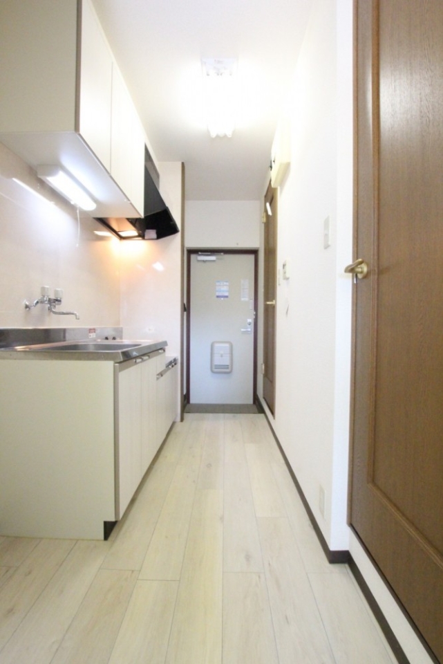 1Kの宿命、キッチンは廊下スペースに。