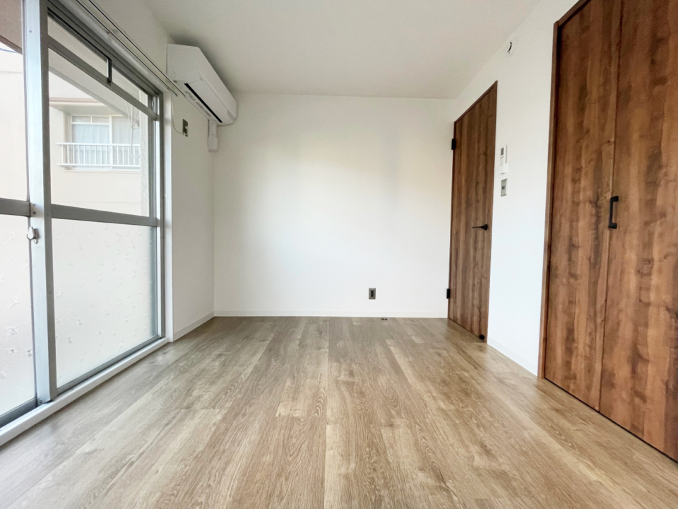 洋室は6帖が2部屋。LDKと雰囲気が統一されています