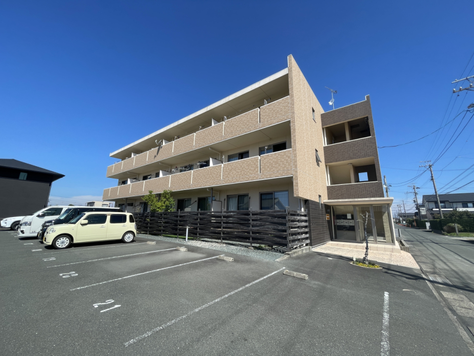 防音性の高い鉄筋コンクリート造のマンションです