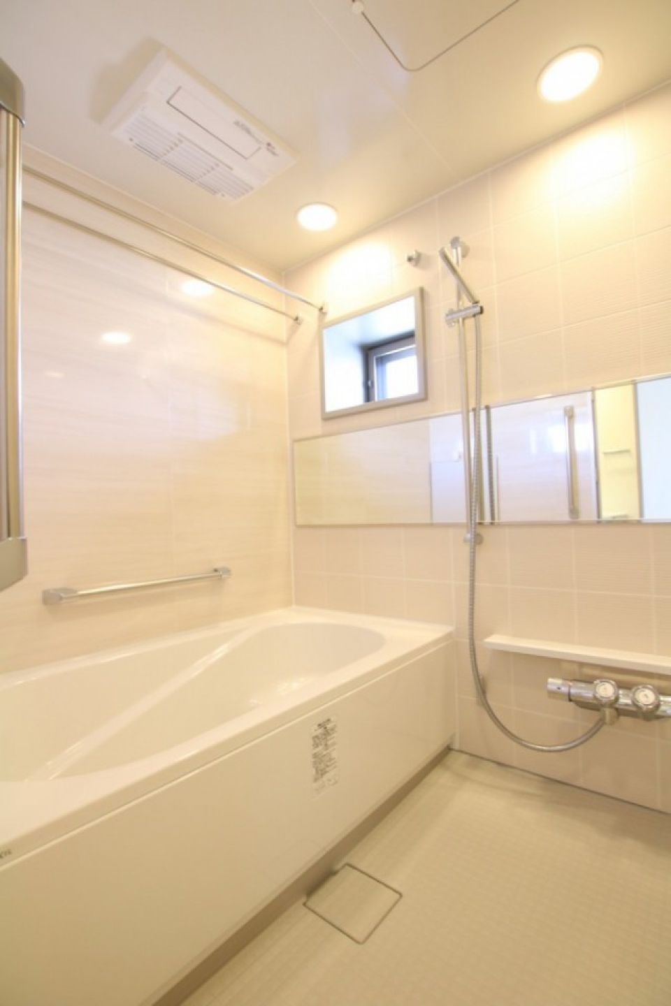 浴室は追い焚き・浴室乾燥機の付いたサイズ1418。
