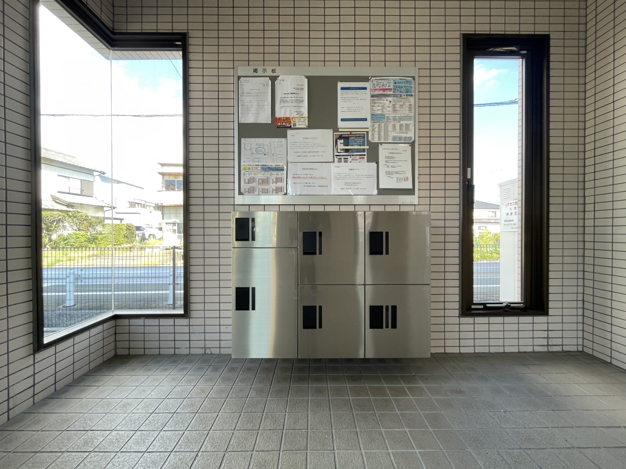 宅配ボックスも完備してます◎