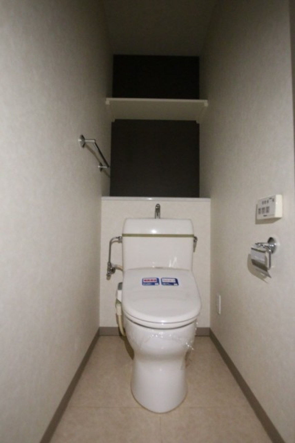 温水洗浄便座付のトイレ