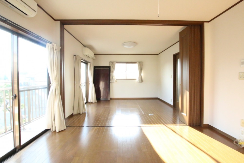 各部屋にエアコン2台。閉めきったとしても各々の部屋の空調が効かせます。