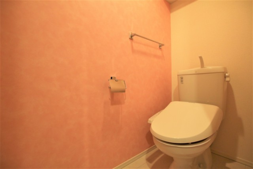 ピンクなトイレ