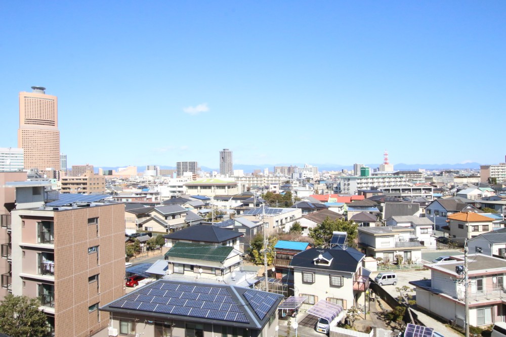 6階の共有通路からは浜松市街から富士山まで絶景が広がります！