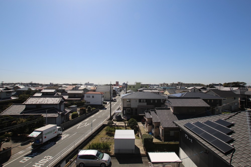 遮るもののない眺め。地平線を見ていると小さなことは気にならない。かも。