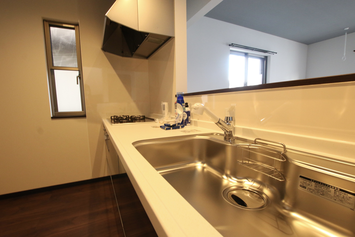 3口コンロに作業スペースもしっかりあり