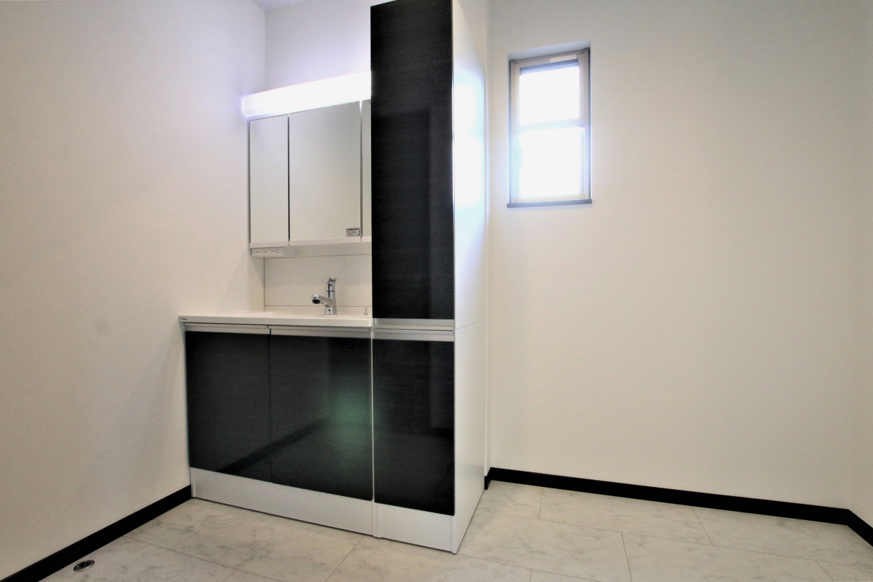 ゆったりとした洗面脱衣所