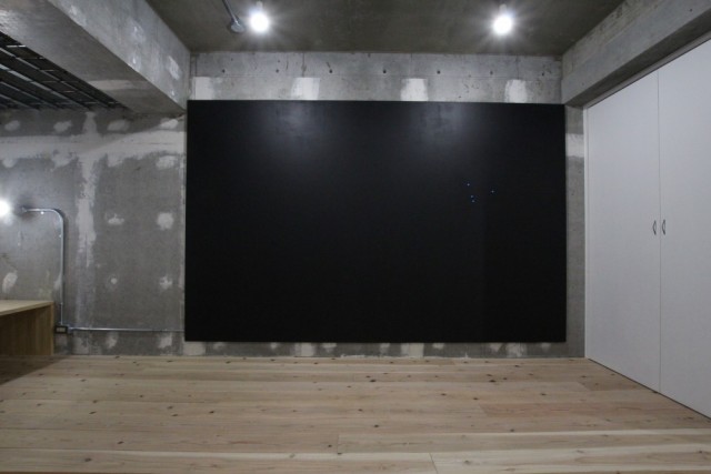 壁一面に広がる大きな黒板スペース。