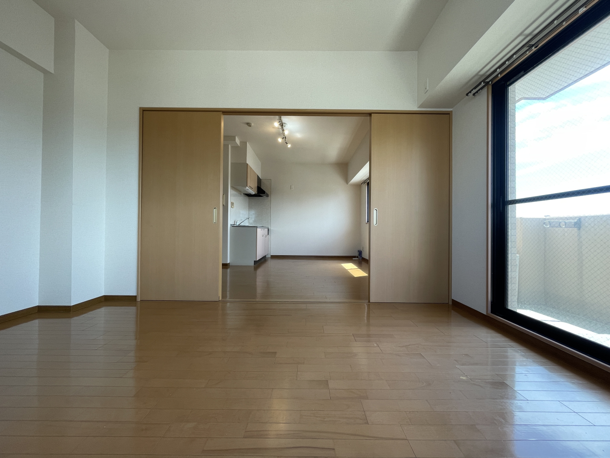 二面採光の洋室は明るさGOOD