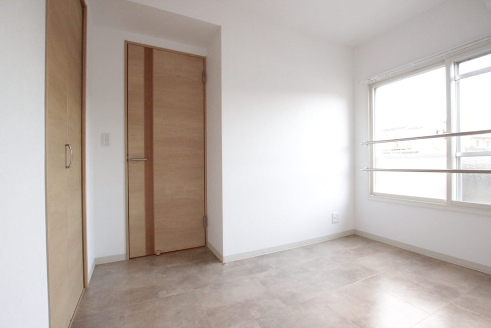 サブルームには、ウォークインクローゼットもついています。