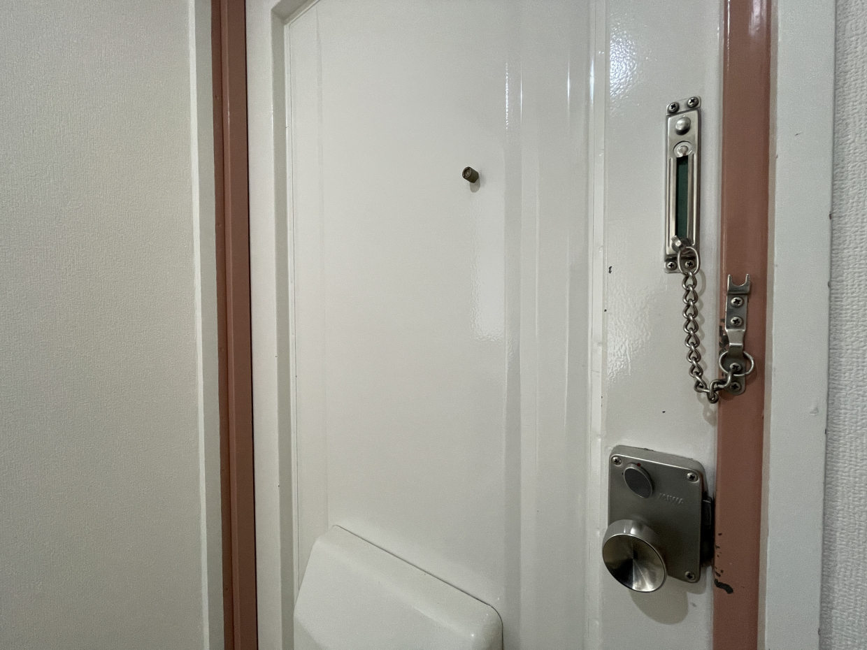 玄関扉はちょっぴり歴史を感じました