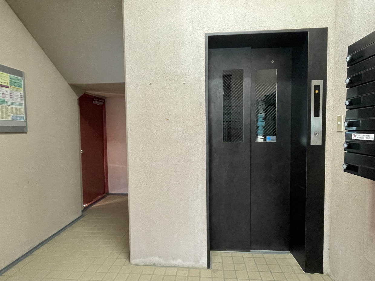 エレベーターあります
