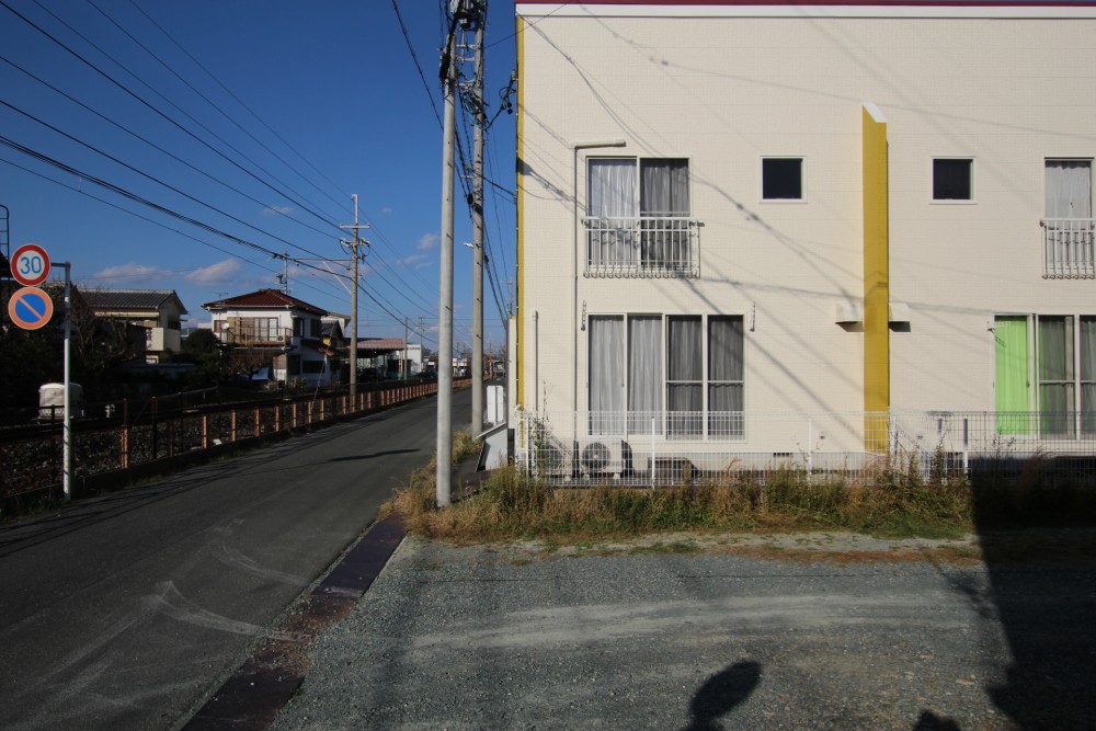 遠鉄積志駅までは徒歩4分の好立地。