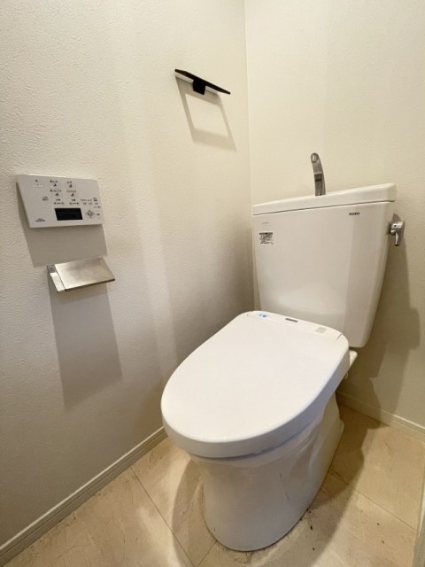 トイレは1.2Fに一つずつあります。