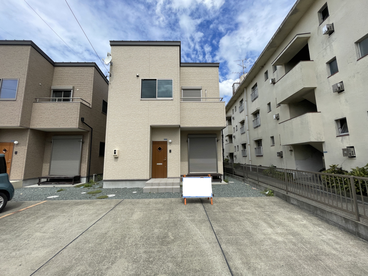 駐車場二台付きの一戸建て