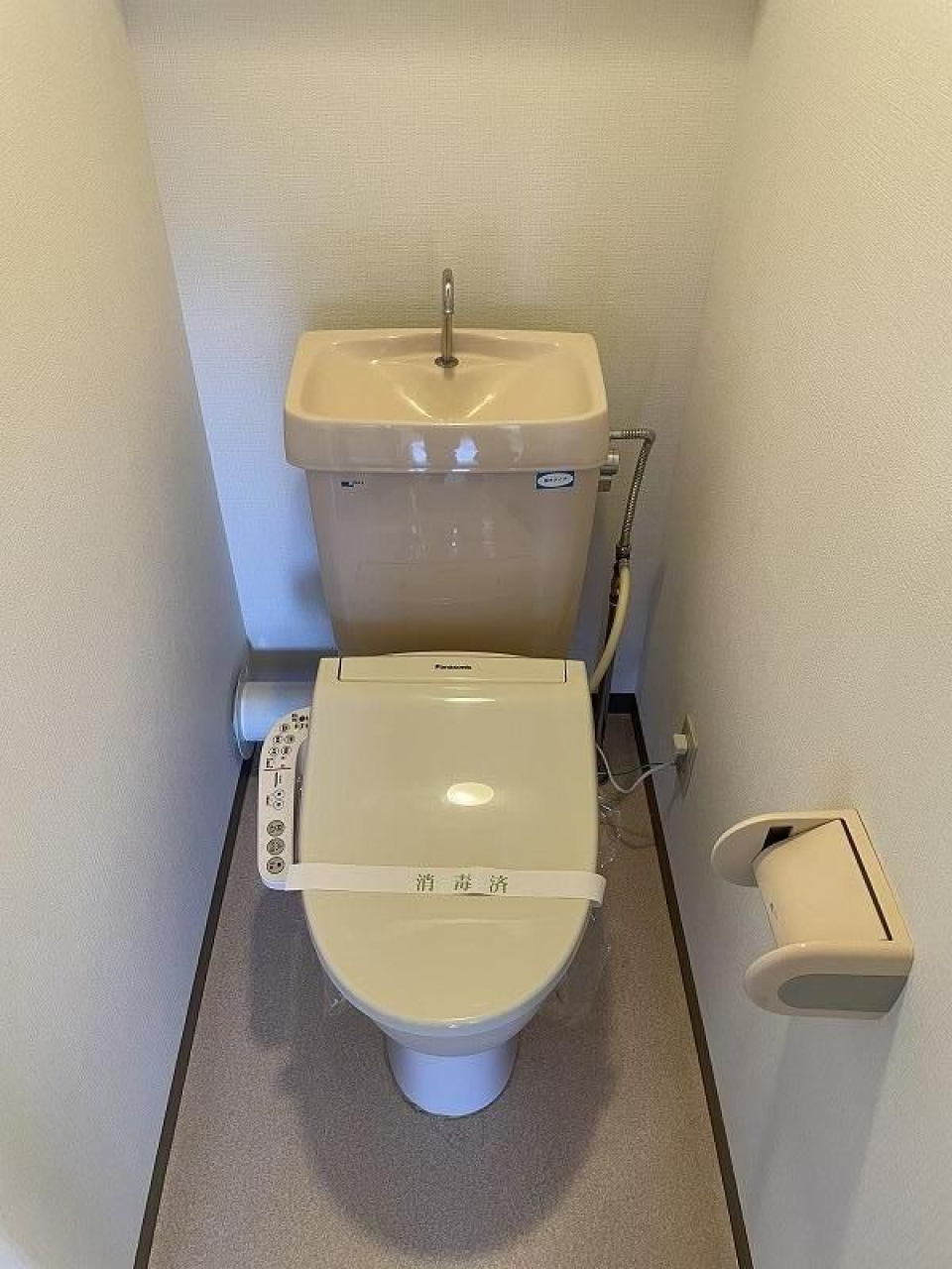 トイレはいたって普通。