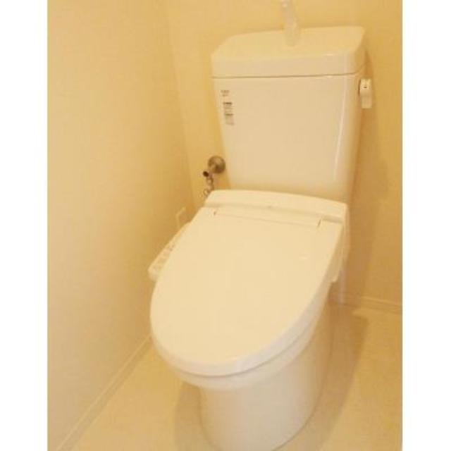 トイレの様子。※写真は同タイプ住戸です。