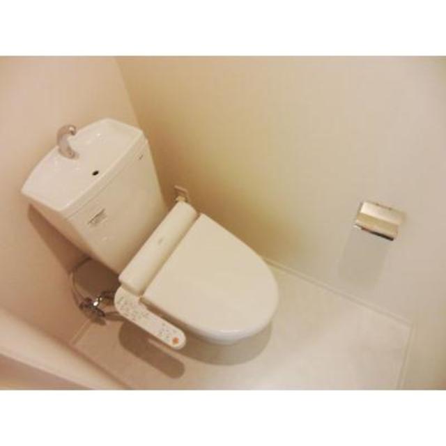 トイレはウォッシュレット付き