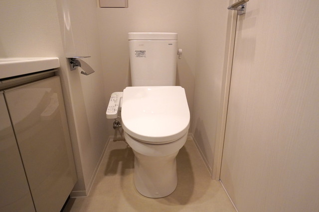 シンプルなトイレです。※写真は同タイプ住戸です。