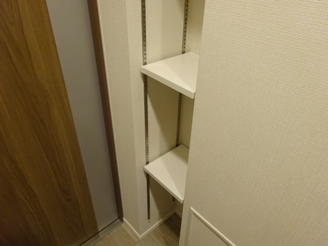 隙間収納もあります