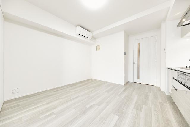 お気づきになりました？
実はエアコンもあるのよ！白すぎて気付けないでしょ？
※写真は同タイプ住戸です。