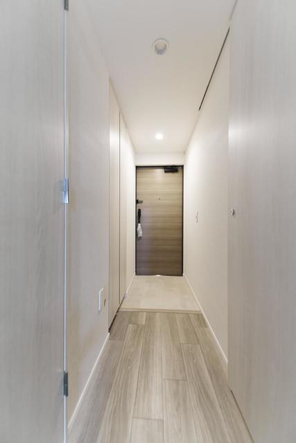 廊下の床もオシャレ。
※写真は同タイプ住戸です。