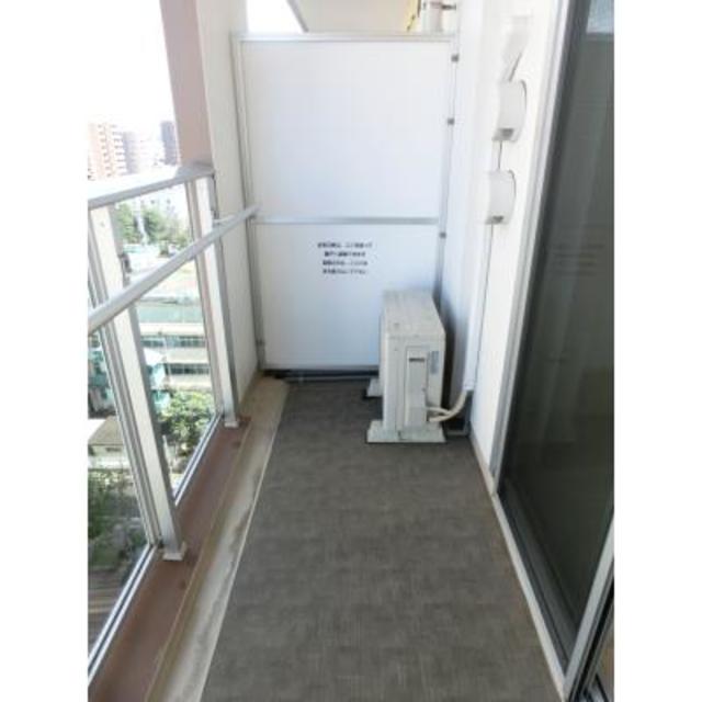 バルコニーの様子。※写真は同タイプ住戸です。