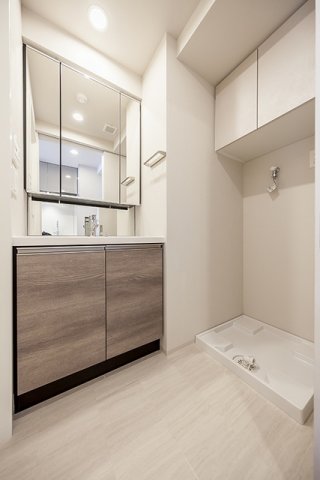 嬉しい独立洗面台。※写真は同タイプ住戸です。
