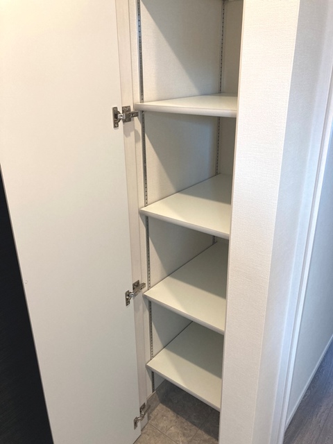 シューズボックスを開けた時の様子。※写真は同タイプ住戸です。