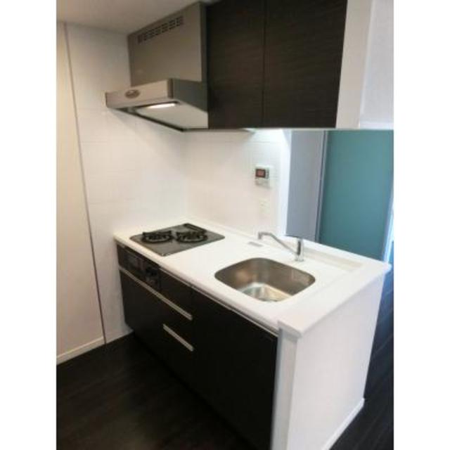 キッチンはシンプル※写真は同タイプ住戸です。