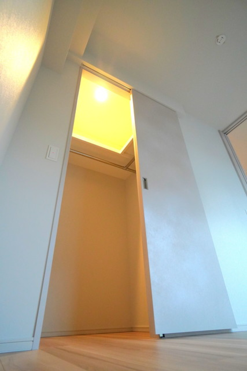 クローゼットあります
※写真は同タイプ住戸です。