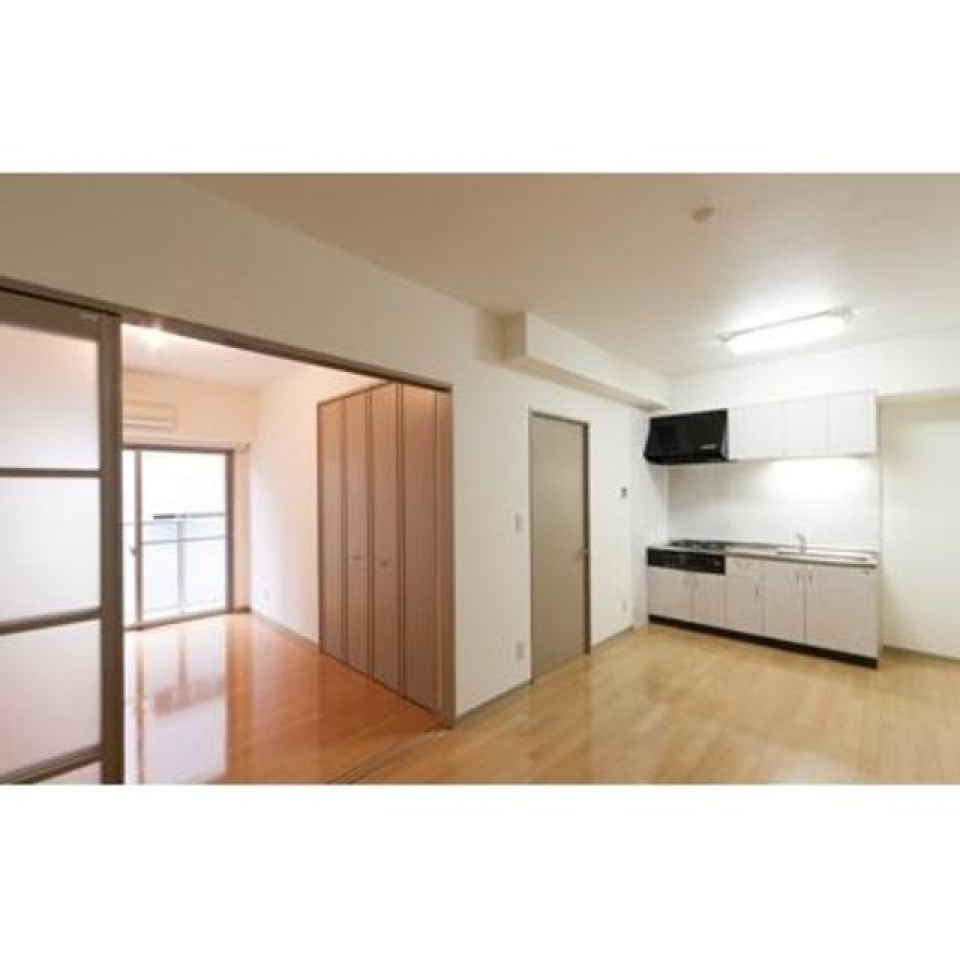 LDKは広め。※写真は同タイプ住戸です。