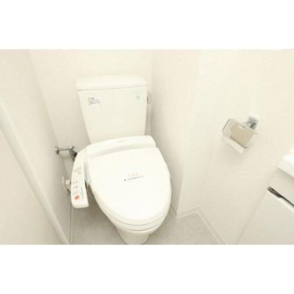 トイレ
※写真は同タイプ住戸です。