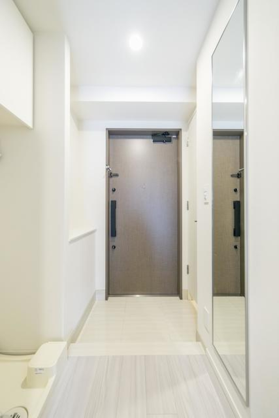 玄関の様子
※写真は同タイプ住戸です。