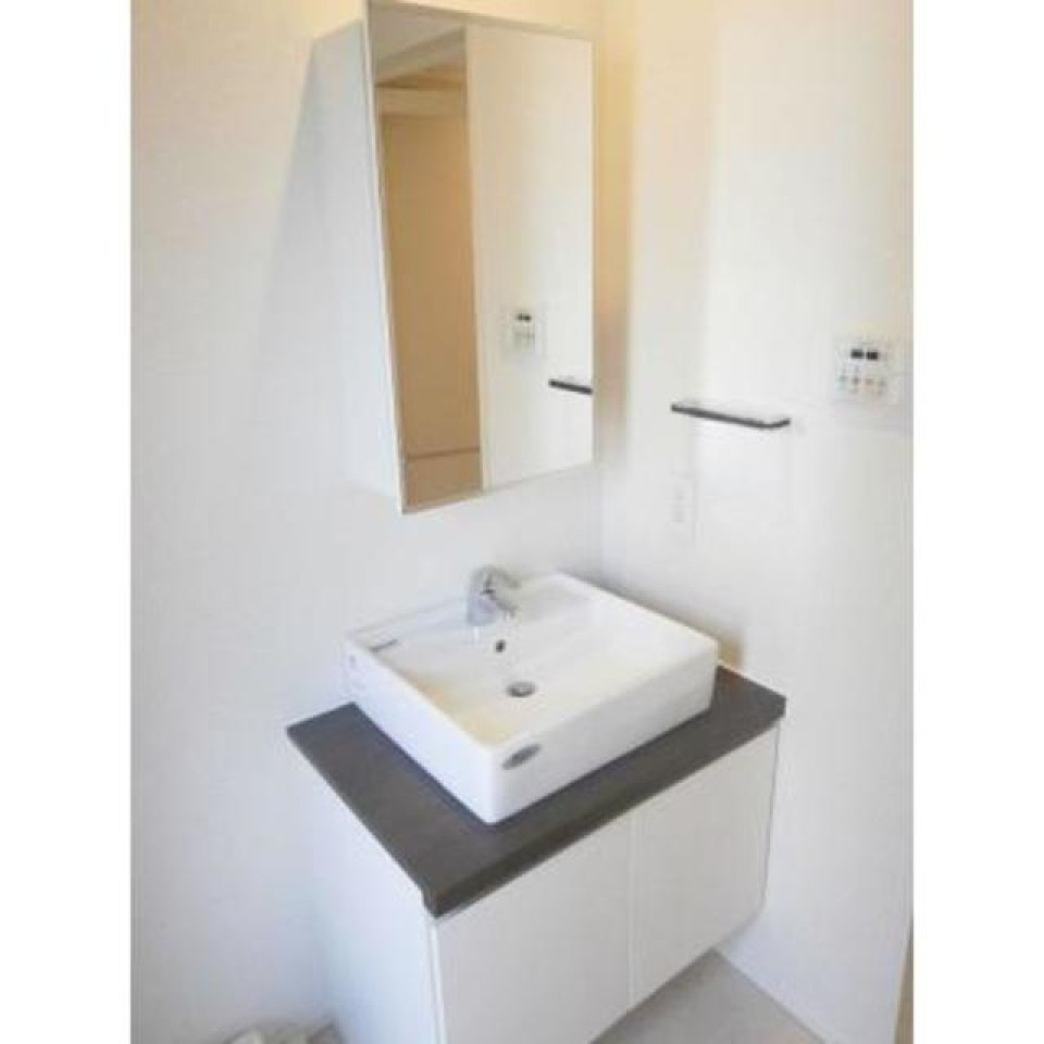 嬉しい独立洗面台。※写真は同タイプ住戸です。