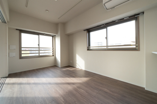 開放的なリビングルーム！のんびり日向ぼっこしながら休日を過ごせそうです！
※写真は同タイプ住戸です。