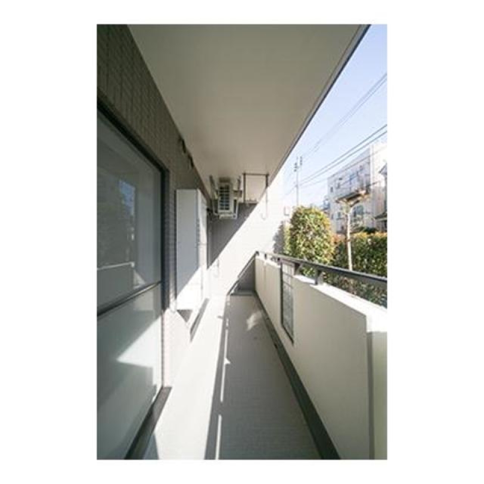 バルコニーの様子。※写真は同タイプ住戸です。