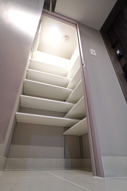 シューズボックスを開けた時の様子。※写真は同タイプ住戸です。