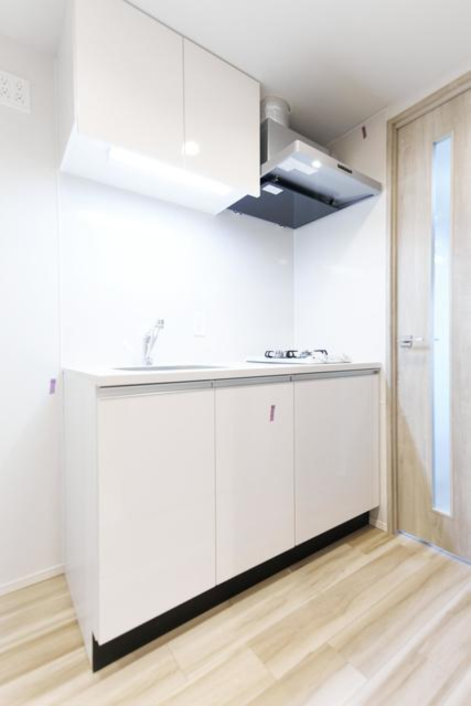 2口のガスコンロが導入されたキッチンです。※写真は同タイプ住戸です。