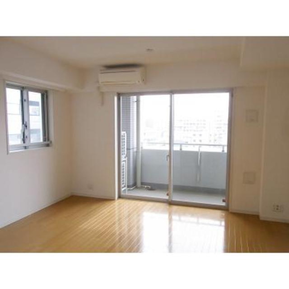 13.7帖の広々リビング。家具もたくさん置けます。※写真は同タイプ住戸です。