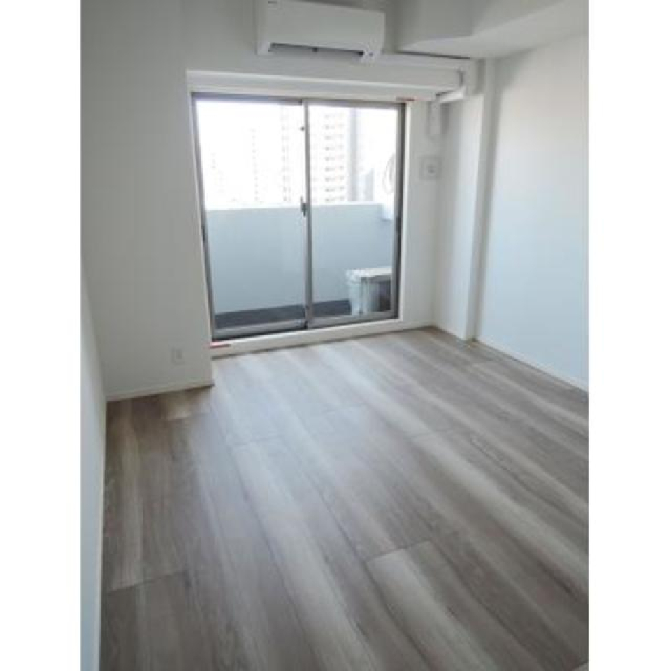 ７．６帖のお部屋です。※写真は同タイプ住戸です。