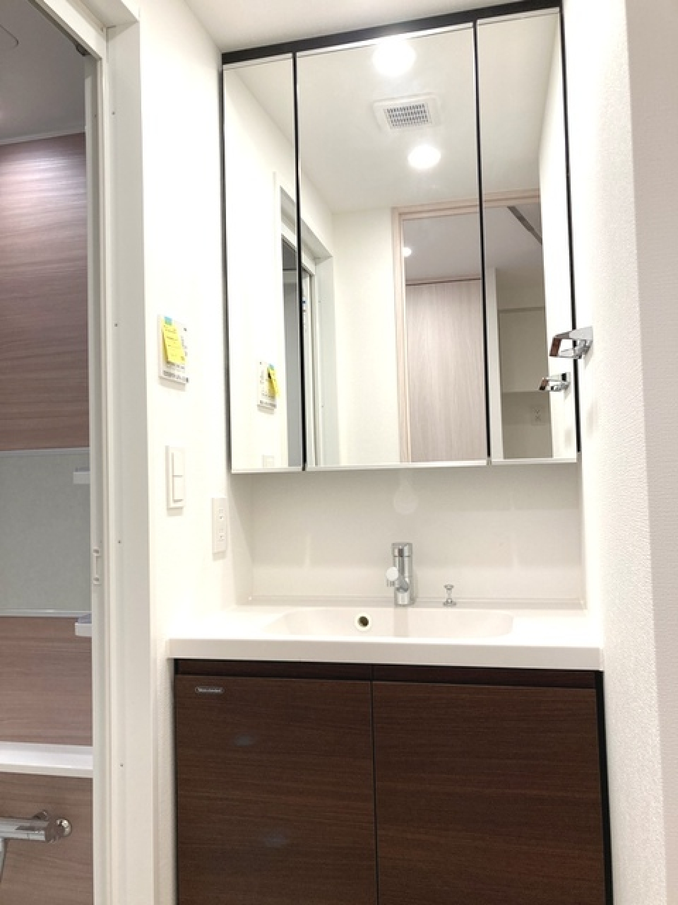 嬉しい独立洗面台。※写真は同タイプ住戸です。