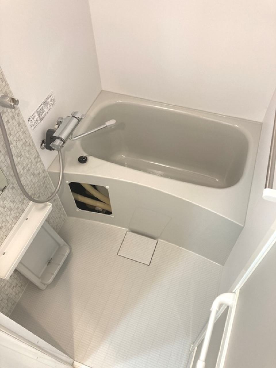 シンプルな浴室です。※写真は同タイプ住戸です。