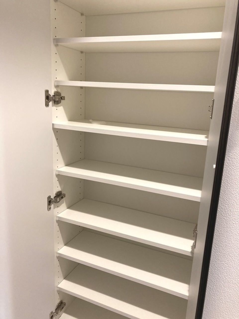 シューズボックスを開けた時の様子。※写真は同タイプ住戸です。
