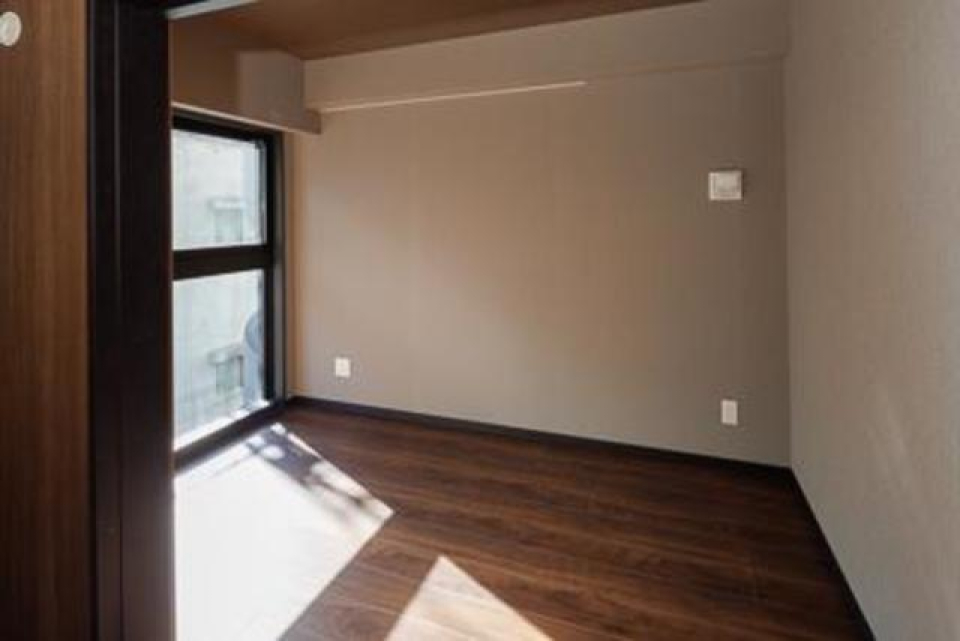 南向きなので光が入ってきます。※写真は同タイプ住戸です。