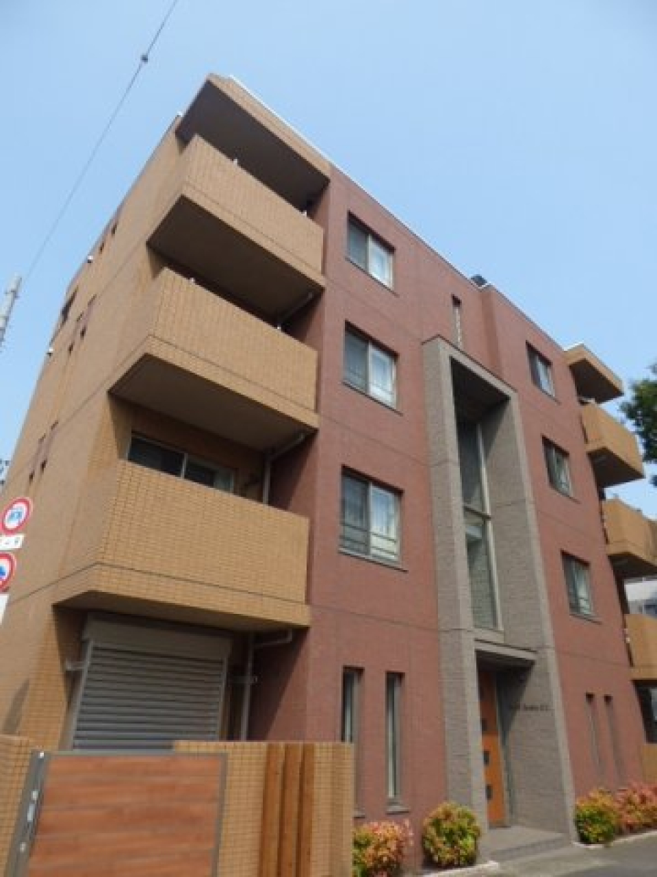外観
スターツＣＡＭ施工