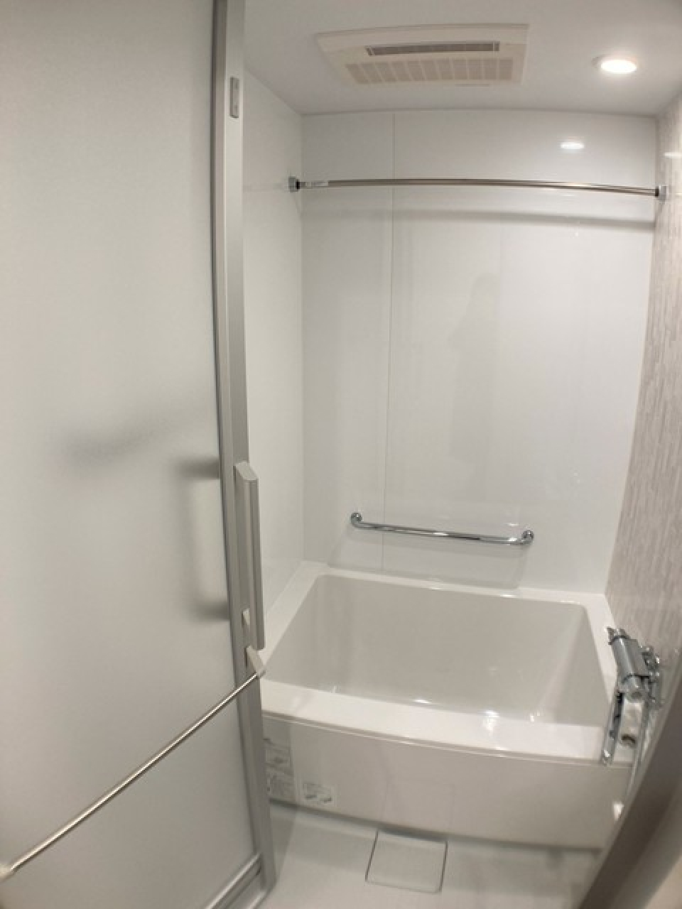 浴室の様子。※写真は同タイプ住戸です。